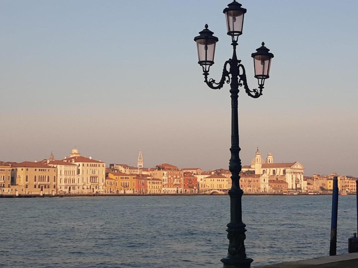 Апартаменты Giudecca Molino Stucky Венеция Экстерьер фото
